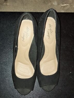 dexflex comfort Black Open-Toe Comfort Wedge Suede